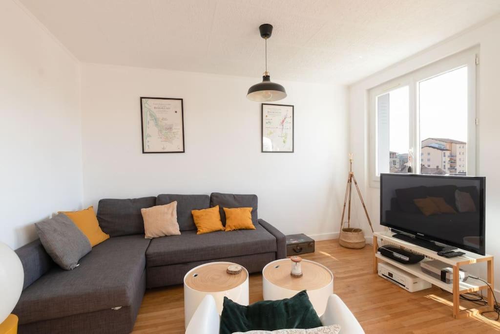 Cabana & Grand Appartement Cosy - Parking & Balcon Villefranche-sur-Saone Exterior photo